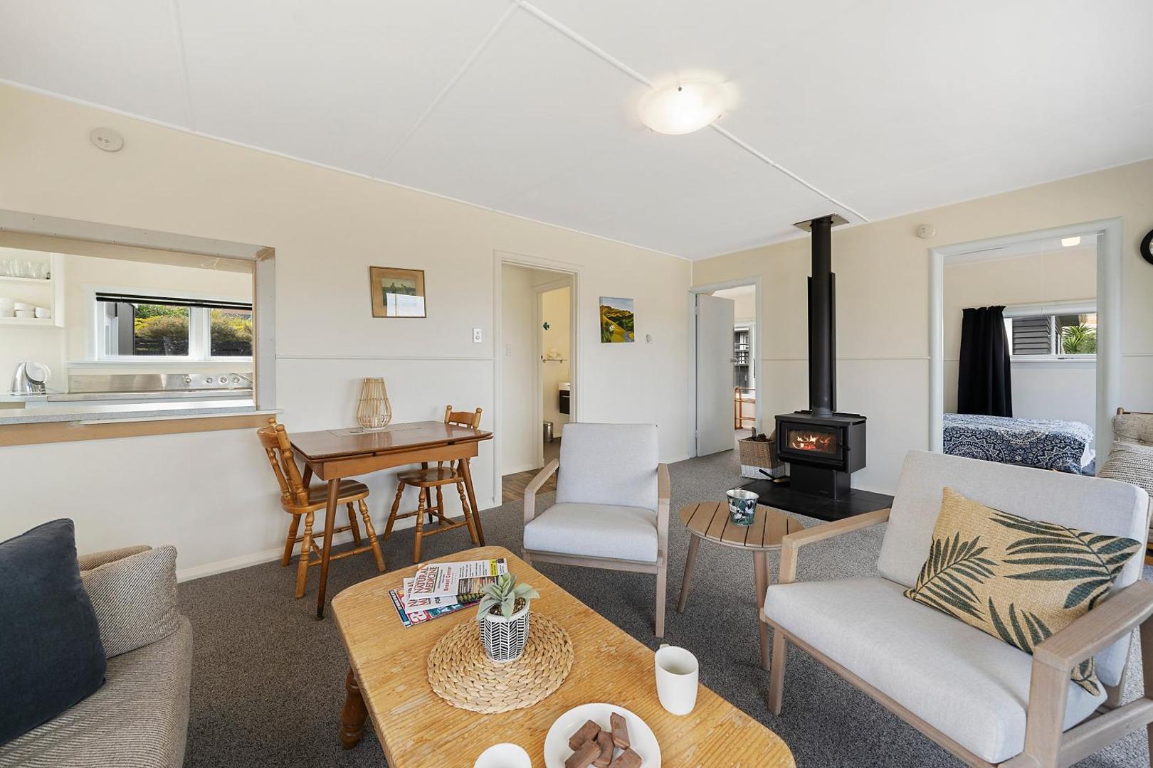 The Green Trout – Paraparaumu Beach Holiday Home